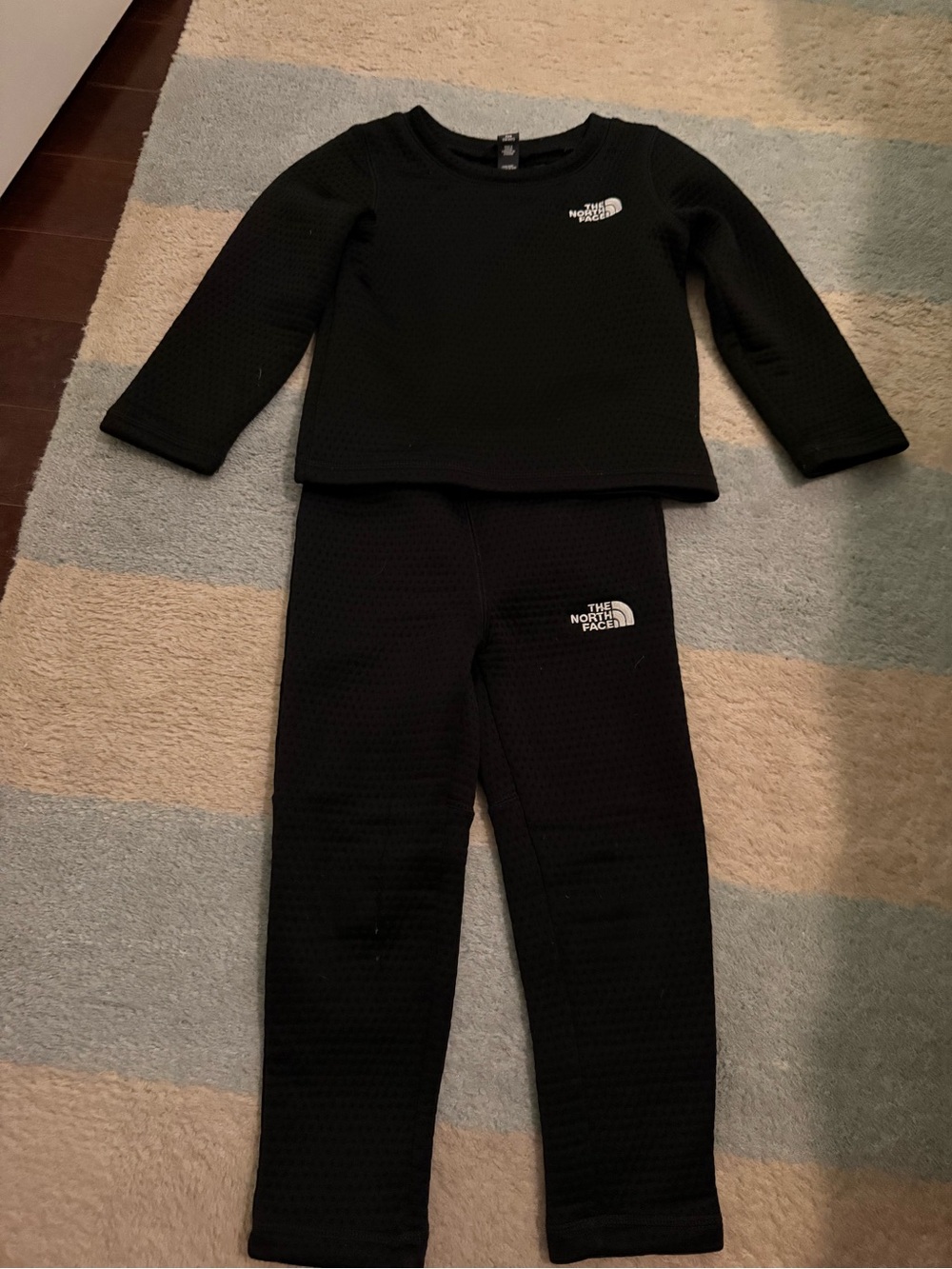 The North Face Black Waffle Thermal Top & Leggings Set/ Base Layer